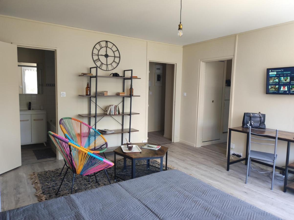 Studio 34 M2 refait à neuf- Résidence privée. Clim Mâcon Extérieur photo