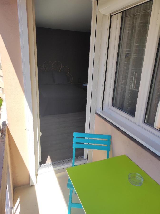 Studio 34 M2 refait à neuf- Résidence privée. Clim Mâcon Extérieur photo